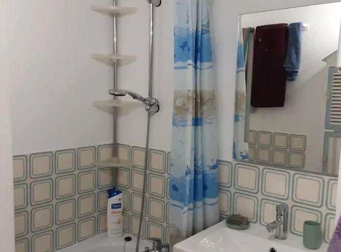 2 Personnes Proche Des Plages Et Commerces Apartman La Seyne-sur-Mer